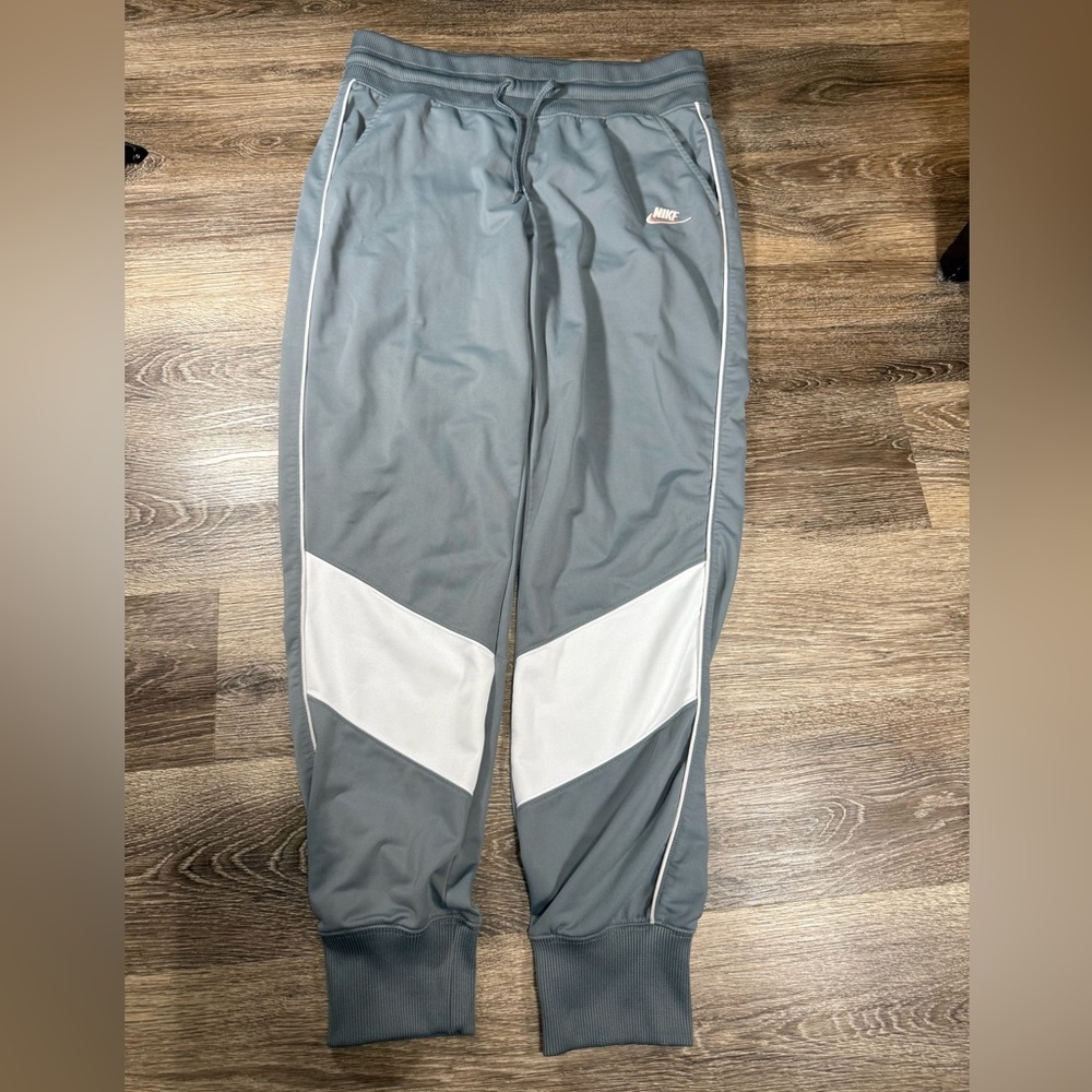 Nike Track Pants Women's M Cool Grey White Jogger Sportswear Heritage‎